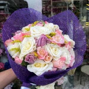Burlap Bouquet with Natural Roses