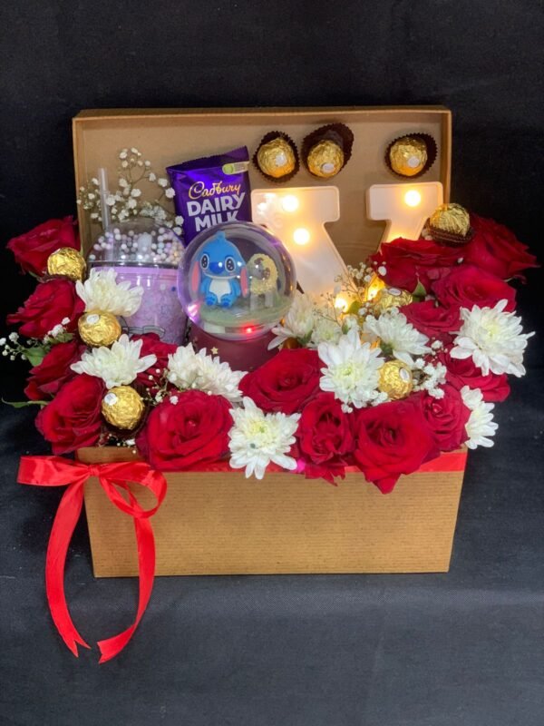 Natural Rose Box With Luminous Crystal and Chocolate