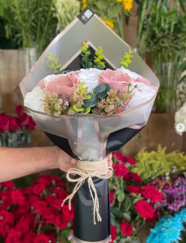 Artificial rose bouquet