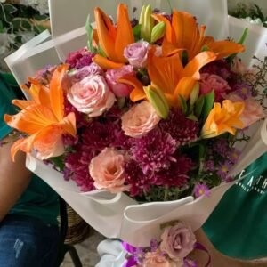 بوكيه بهجة الألوان – ورد طبيعي بتصميم ينبض بالحيوية والجمال